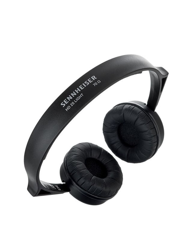 Closed, on-ear monitoring headphonesSENNHEISER HD-25-Light Headphones