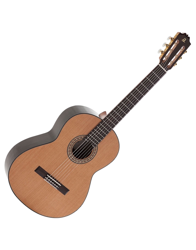 ADMIRA A6 4/4 Classical Guitar
